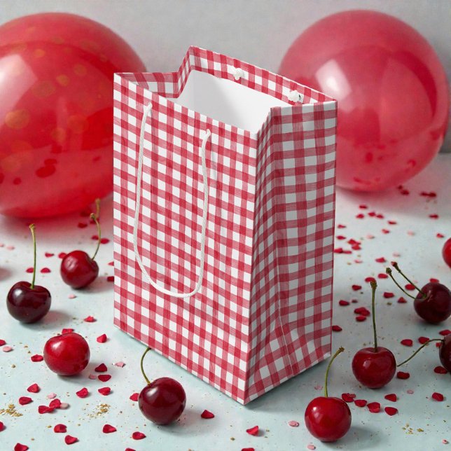 Baby's Cherry First Red Gingham Birthday Seidenpapier (Von Creator hochgeladen)