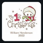 Baby's First Christmas Personalisiert Square Stick Quadratischer Aufkleber<br><div class="desc">Helfen Sie dem Baby,  die Saison zum ersten Mal zu feiern... ! Mein erstes Weihnachten ist ein fröhlicher Meilenstein zum Gedenken und Feiern mit Aufklebern,  personalisiert mit dem besonderen kleinen Namen und Jahr.</div>