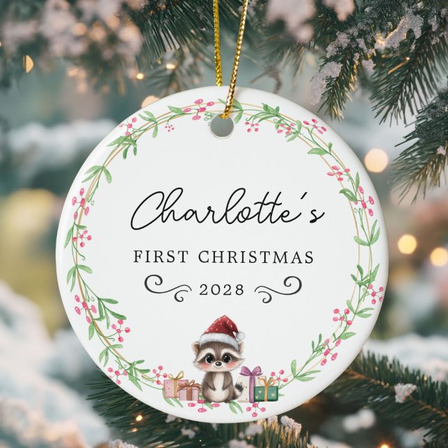 Baby's First Christmas-Rustic Wreath&Baby Raccoon Keramik Ornament (Personalized, Baby's First Christmas–Rustic Wreath, Baby Raccoon with Santa Hat Ceramic Ornament)