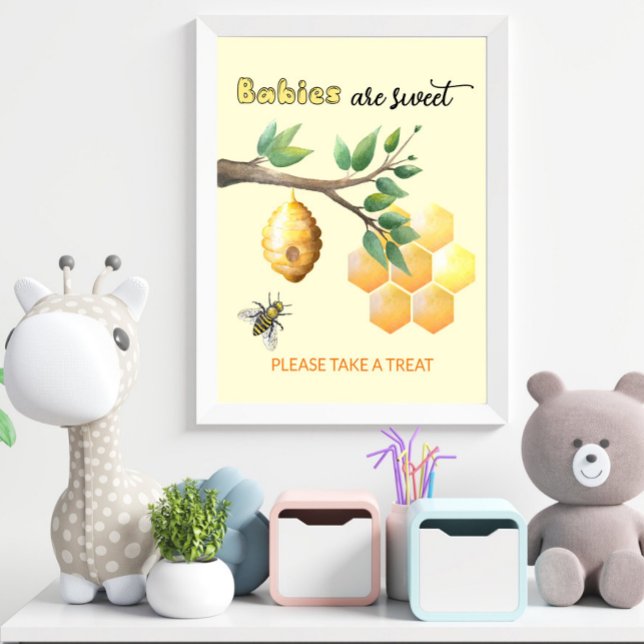 Babys sind süß und haben eine Leckerei gelb Poster (Von Creator hochgeladen)