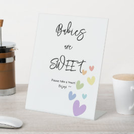 Babys sind süße Niedliche und farbenfrohe Herz Bab Sockelschild