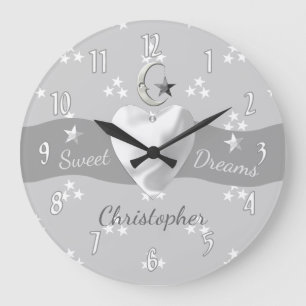 Babysterne und Mond mit Namen Große Wanduhr