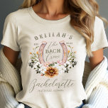 Bach Crew Western Floral Horseshoe Bachelorette Tri-Blend Shirt<br><div class="desc">Treten Sie mit unserem atemberaubenden "The Bach Crew" Cowgirl Blütenhufeisen Western Junggeselinnen-Abschied tri-mix Shirt ein! Dieses Shirt verbindet Komfort und Charme perfekt und ist für die Braut der Moderne konzipiert, die ihren einzigartigen Geist feiert. Ideal für einen Western-themed Bachelorette, um Ihre Liebe für alle Dinge Western, dieses Shirt fügt eine...</div>
