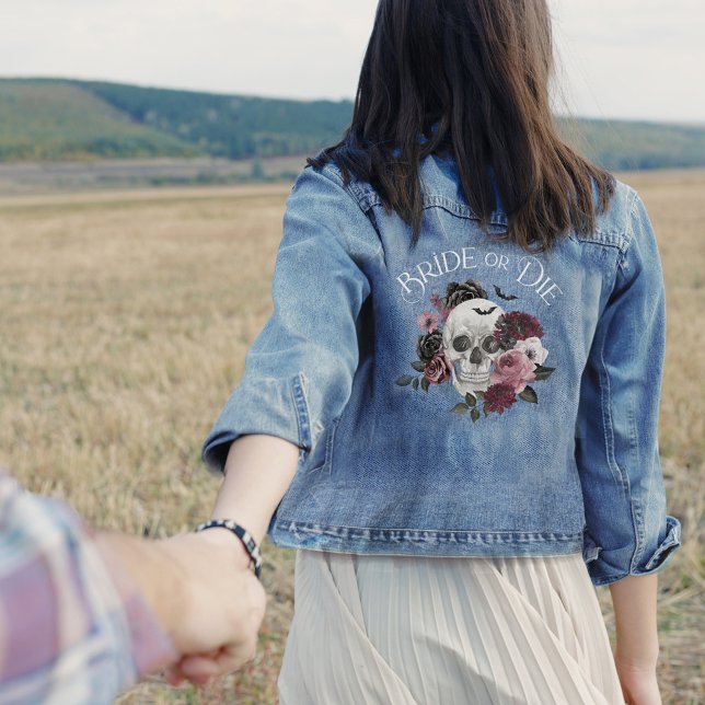 Bachelorette-Bachelorette-Bachelorette-Brille oder Jeansjacke (Bride or Die Floral Skull Chic Gothic Bachelorette Denim Jacket)