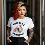Bachelorette-Gefälligkeiten für Bachelorette, bzw. T-Shirt<br><div class="desc">Braut oder die bachelorette Wochenende bevorzugt personalisierte T - Shirt-Brautmädchen Geschenke Brautparty Gefälligkeiten,  weiß und schwarz T-Shirt mit gotischem Skelettschädel für eine Braut Junggeselinnen-Abschied Geschenke werden</div>