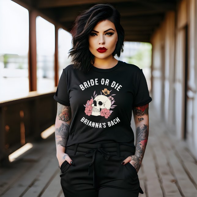 Bachelorette-Gefälligkeiten für Bachelorette mit B T-Shirt (Bride or die black skull skelton bachelorette party favors personalized customizable T-Shirt)