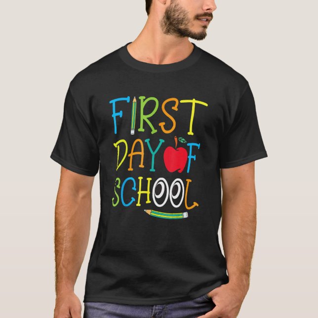 Back To School Teacher Student Happy First Day Of  T-Shirt (Vorderseite)