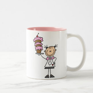 Backen einer Kuchen-Tasse Zweifarbige Tasse