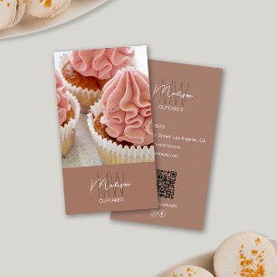 Bäckerei Monogramm Logo Cupcake Foto QR Braun Visitenkarte