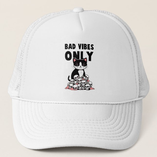 Bad Vibes only - Cat & Skulls Truckerkappe (Vorderseite)