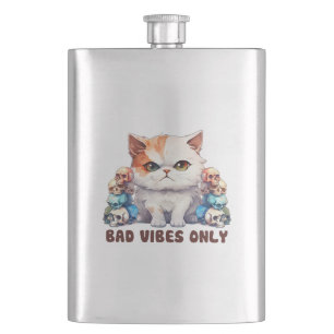 Bad Vibes only - Fierce Cat & Skulls Gothic Design Flachmann