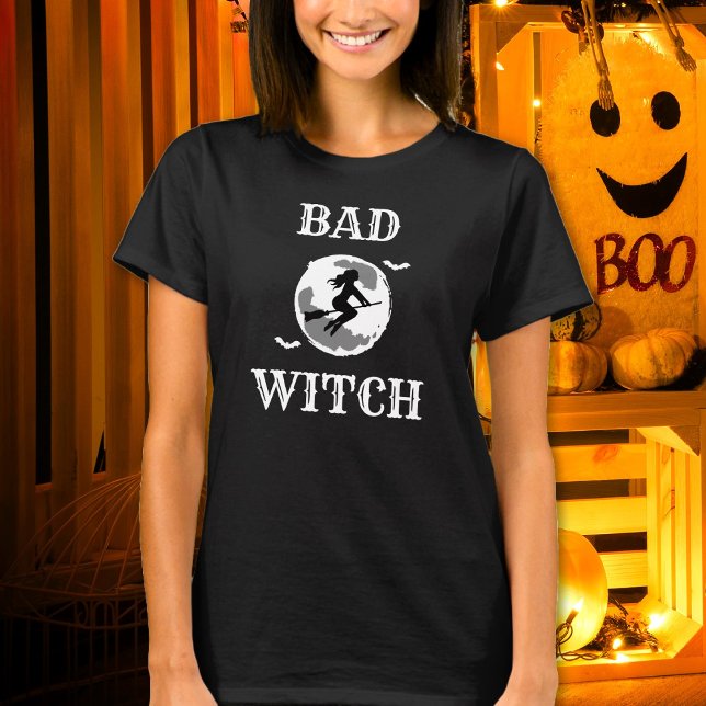 Bad Witch Riding Broom Womens Custom Halloween T-Shirt (Von Creator hochgeladen)