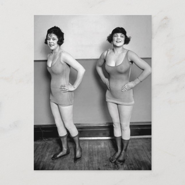 Badeanzug-Models Postkarte (Vorderseite)