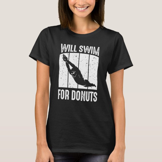 Badegäste schwimmen für Donuts, die das Schwimmen  T-Shirt (Vorderseite)