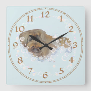 Badezeit Pekingese Duo Quadratische Wanduhr