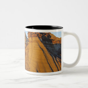 Badlands-Formationen im Dinosaur Provincial Park 3 Zweifarbige Tasse