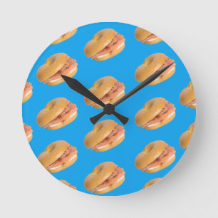 Bagles machen alles besser als jüdisches Deli Runde Wanduhr