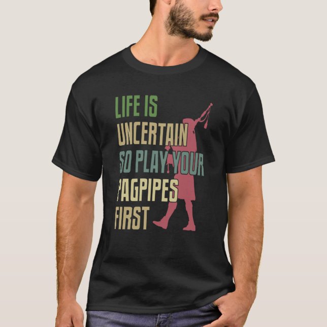 Bagpipes Player Retro Style T-Shirt (Vorderseite)