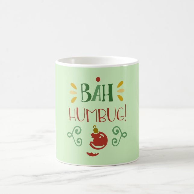Bah Humbug w/Red Bauble Kaffeetasse (Mittel)
