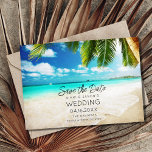 Bahamas Beach Hochzeit in Urlaubsort Save The Date<br><div class="desc">Tropisch blaues Wasser Strand-Szene mit Palmen Hochzeit speichern Sie das Datum für Ihre Bahamas Ziel,  Insel oder Strand Hochzeit! Diese Einladung kann für jeden Ort Ihrer Wahl verwendet werden,  einfach den Text auf der Vorlage ändern,  um Ihren Bedürfnissen anzupassen. Passen Sie Ihren Namen,  Ihren Hochzeitstag und Ihren Ort an.</div>