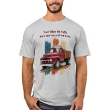 "Bahne deinen eigenen Weg" Vintage-Rot-LKW-T-Shirt