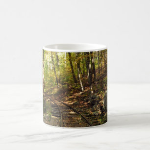 Bahnen durch das Holz Kaffeetasse