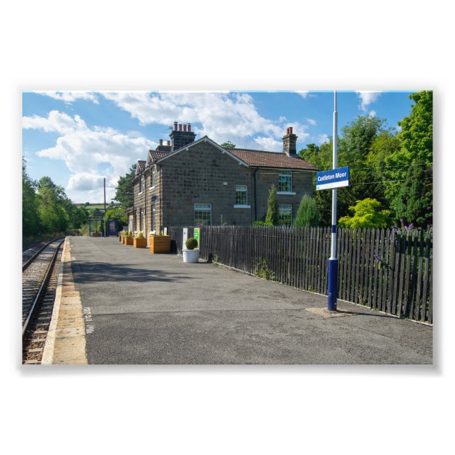 Bahnhof Castleton Moor Fotodruck (Vorne)