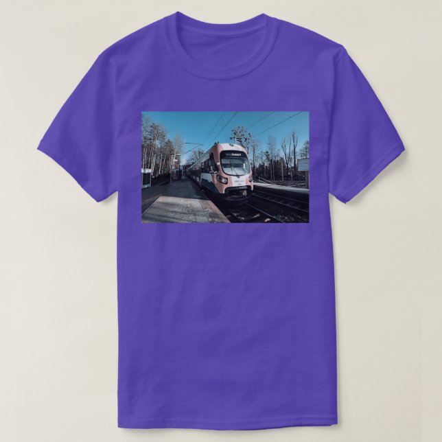 Bahnhof im Winter 1 T-Shirt (Design vorne)