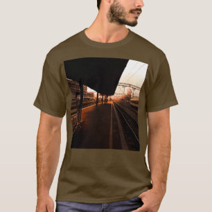 Bahnhof Sunrise T-Shirt