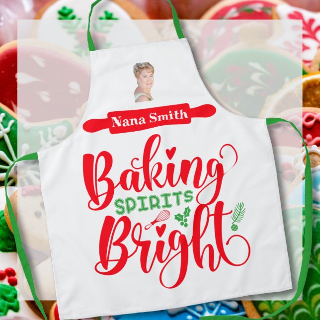Baking Spirits Brillante Weihnachtsneuheit Schürze (Baking Spirits Bright cute Christmas holiday novelty apron. Add a name and photo if you choose!)