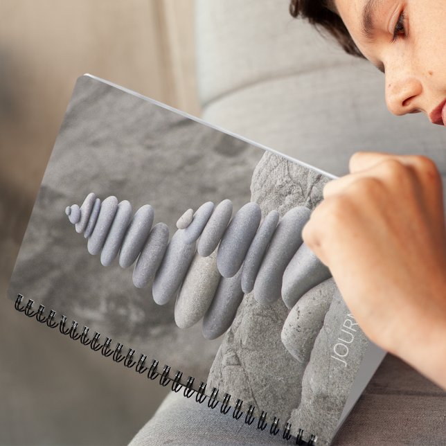 Balanced Beach Pebbles Rock Cairns Notizbuch (In Situ)