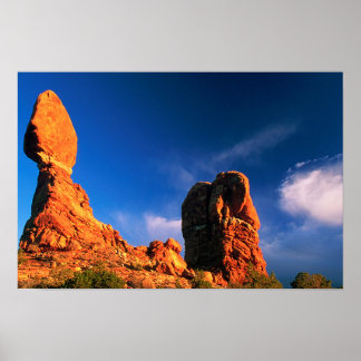 Balanced Rock bei Sonnenuntergang Poster