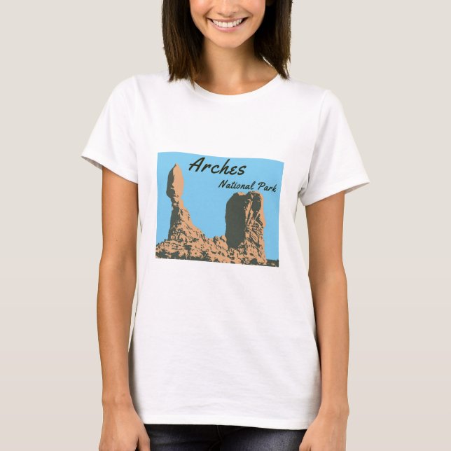Balanced rock in Arches National Park - Utah, USA T-Shirt (Vorderseite)