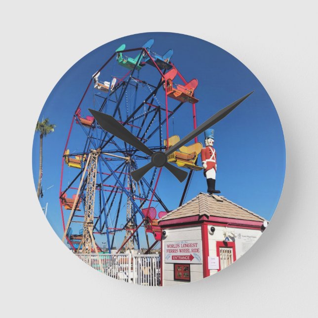 Balboa Fun Zone, Newport Beach, Kalifornien Runde Wanduhr (Vorderseite)