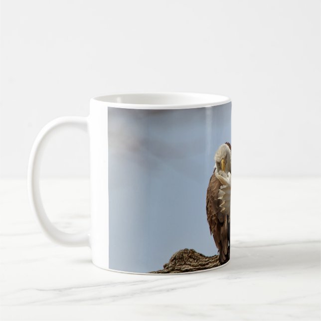 Bald-Adler (Der Vogel, der den Vogel spendet) Tasse (Links)