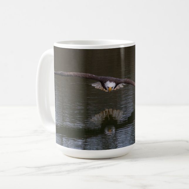 Bald Adler im Flug Kaffeetasse (Vorderseite Links)