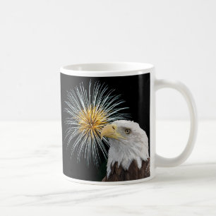 Bald Adler und Feuerwerke Tasse