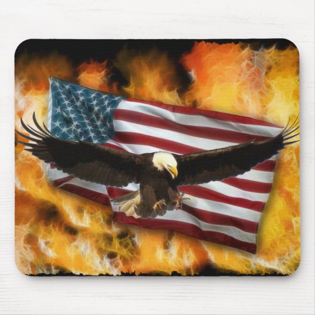 Bald Adler, US-Flagge und Flammen Patriotische Mou Mousepad (Vorne)