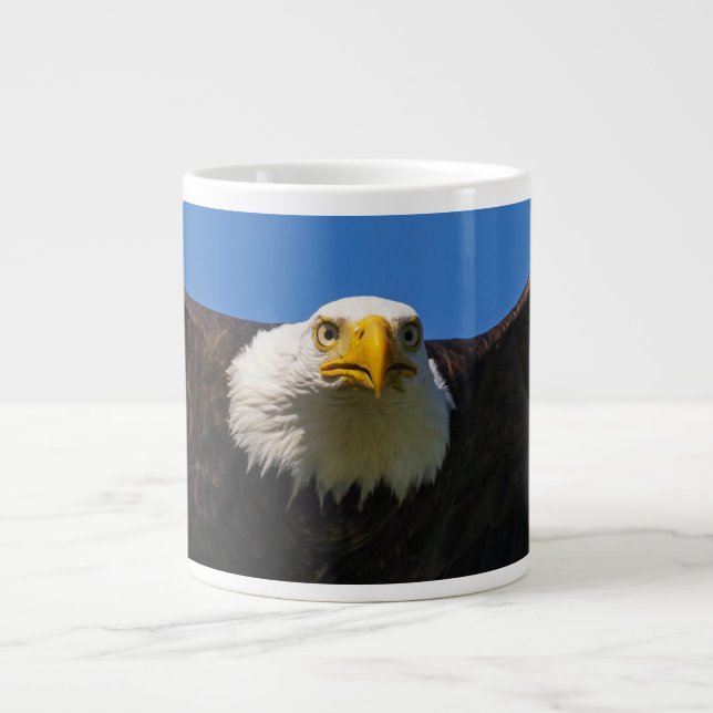 Bald Eagle Flyby Up Close Jumbo-Tasse (Vorderseite)