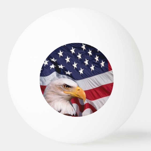 Bald Eagle mit amerikanischer Flagge Tischtennisball (Vorderseite)