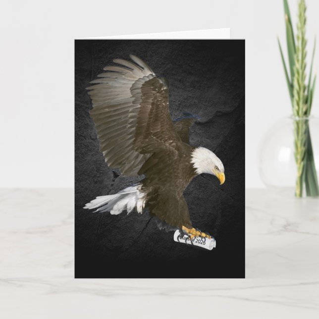 Bald Eagle with 2026 Graduation Diploma  Karte (Vorderseite)