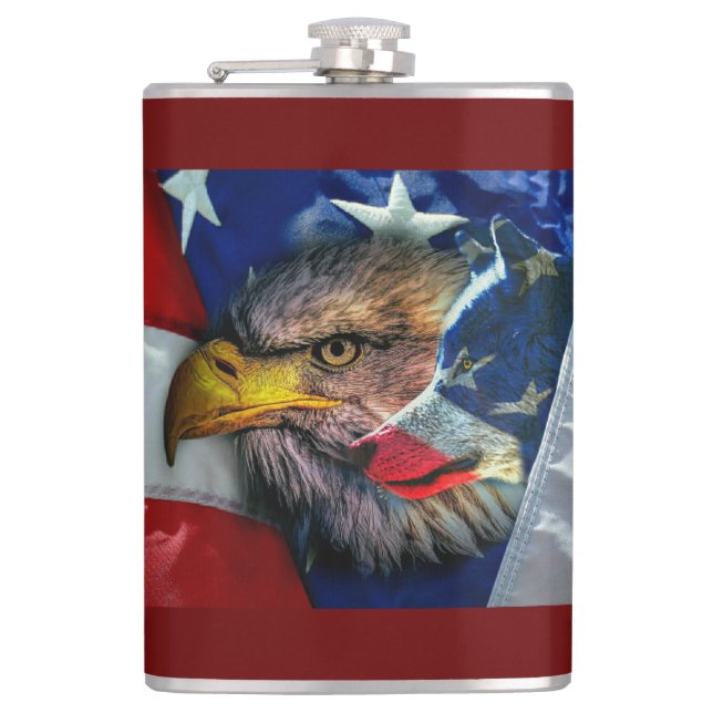 Bald Eagle Wolf American Flag Flachmann (Vorderseite)