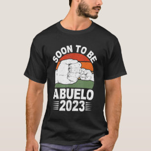 Bald um Ende 2023 an Großvater Vaterin befördert w T-Shirt