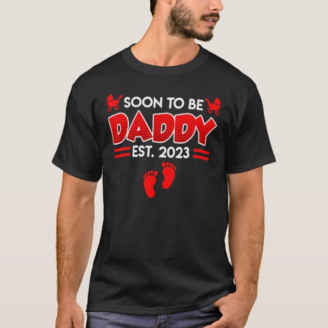 Bald, um Papa 2023 Expectant Daddy T-Shirt (Vorderseite)