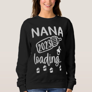Bald werdende Oma Loading 2023 Zur Oma Befördert 2 Sweatshirt