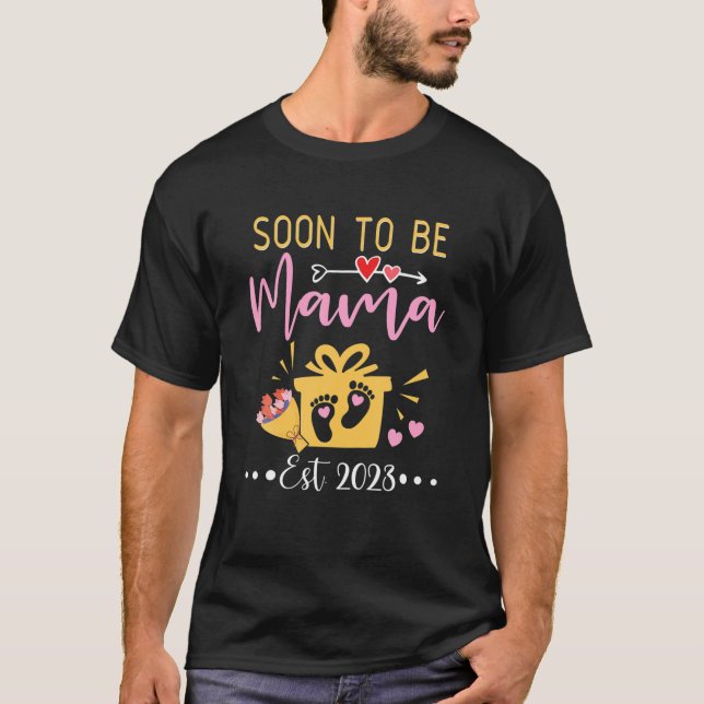 Bald wird Mama 2023 Mama Schwangerschaftsankündigu T-Shirt (Vorderseite)