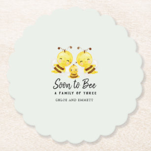 Bald zu einer Familie von drei Baby Dusche Custom. Untersetzer