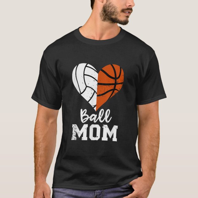 Ball Mom Heart Funny Volleyball Basketball Mom T-Shirt (Vorderseite)