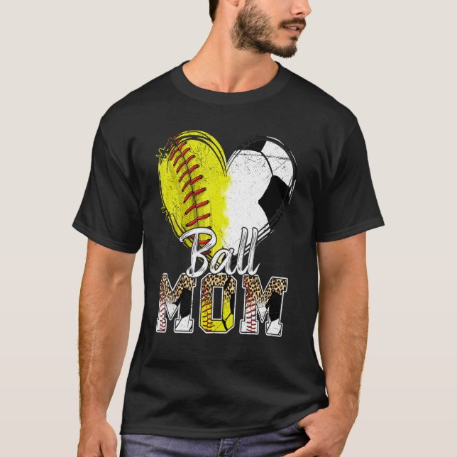 Ball Mom Heart Softball Soccer Sport Women Mother  T-Shirt (Vorderseite)