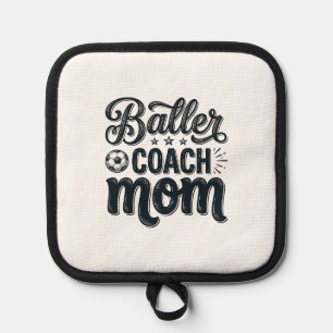 Baller Coach Mom Vintage Fußball Shirt Design_1 Topflappen